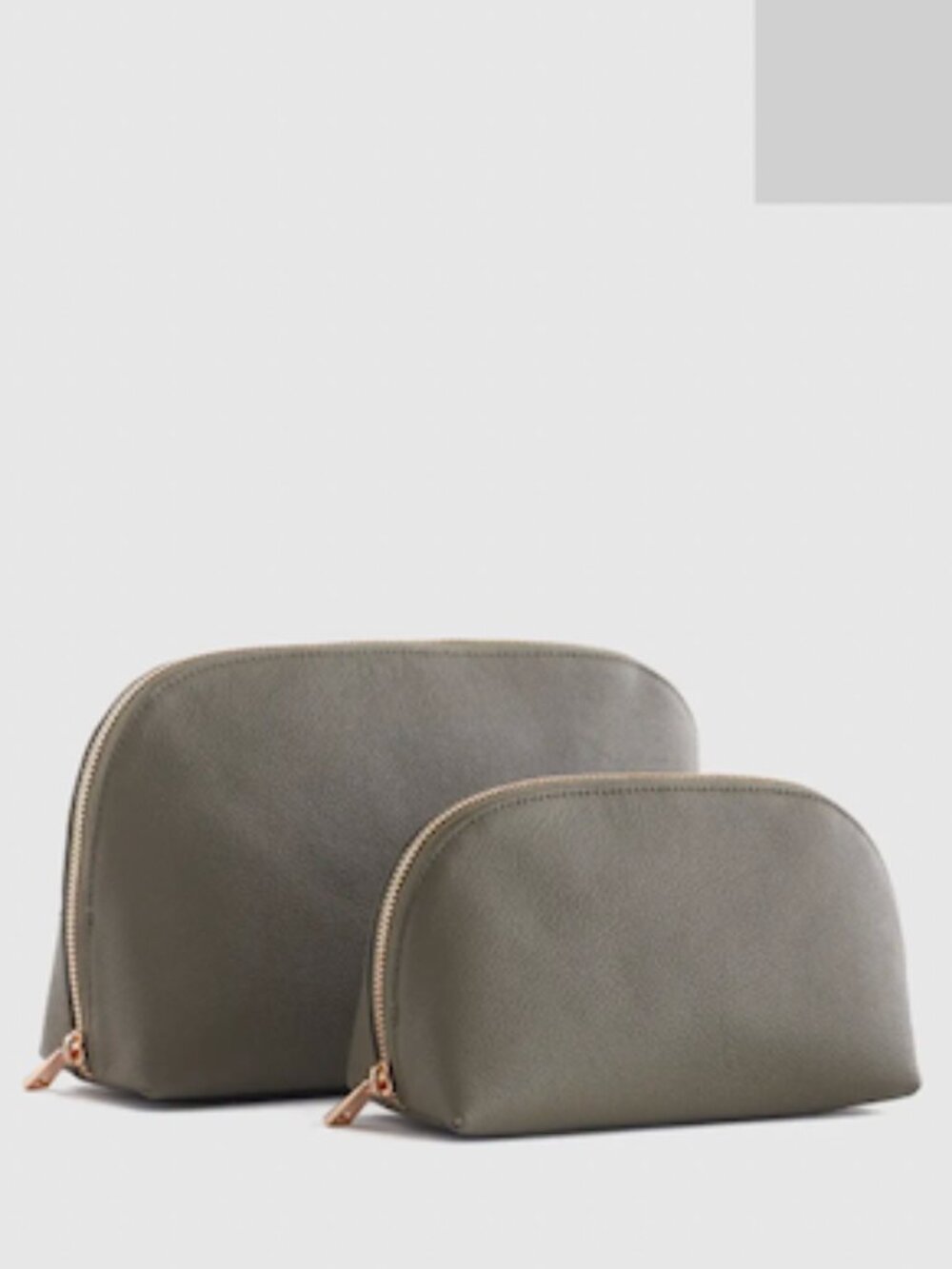 Quince Italian Leather Travel case Set of 2 zip pouches Olive green cosmeticNWOT